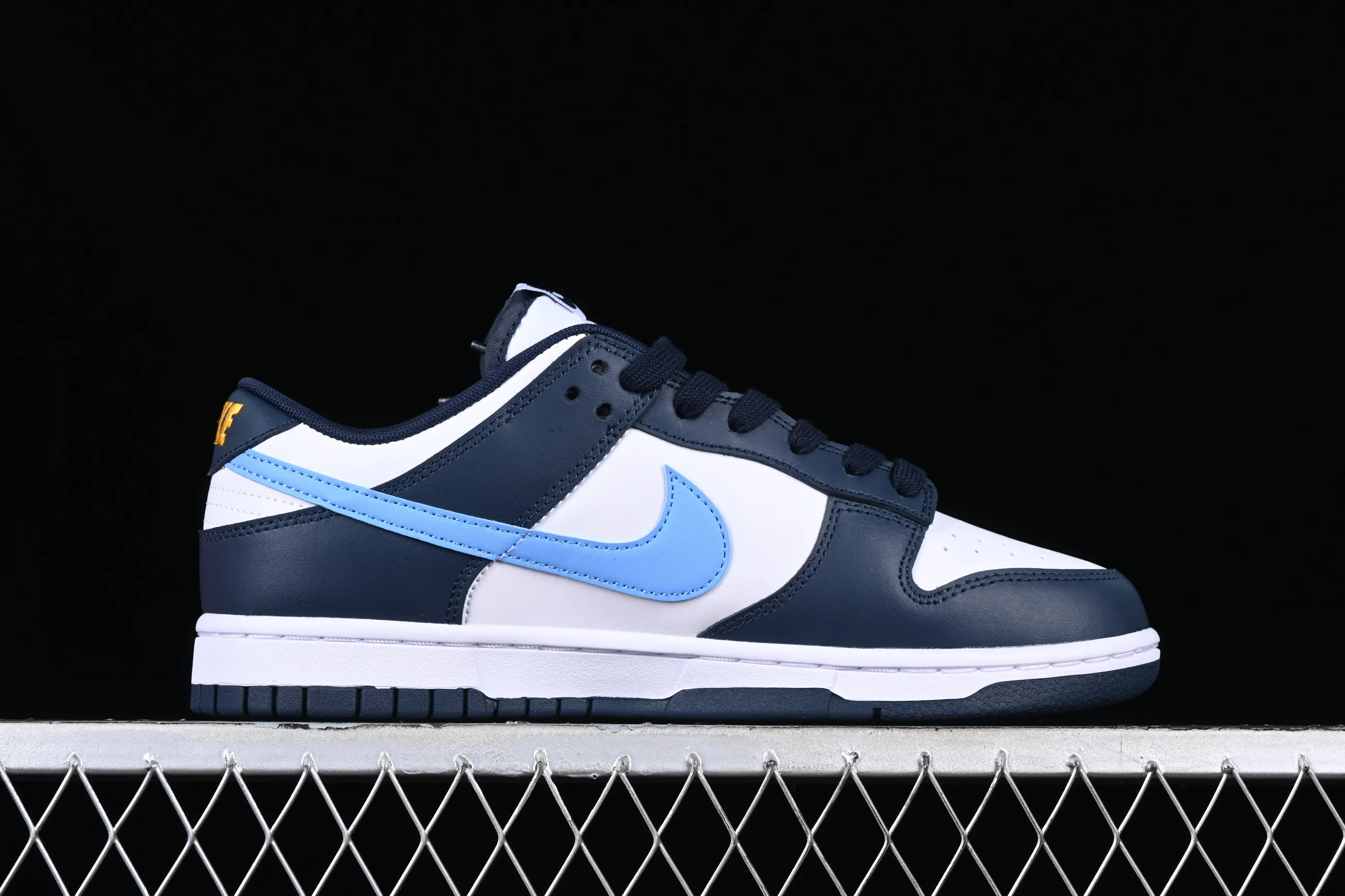 All categories Nk SB Dunk series Nk SB Dunk Low low-top sneakers C version Nk Dunk Low "Navy\University Blue" Obsidian SB low-top sports and leisure sneakers FN7800-400